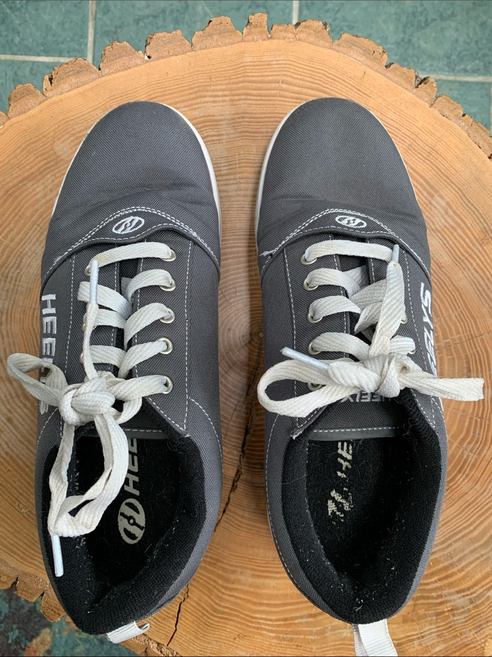 Heely’s Gray - Picture 4 of 7